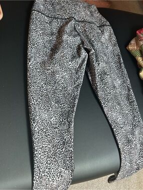 Kids Leopard Print Active Leggings - Black Gray
